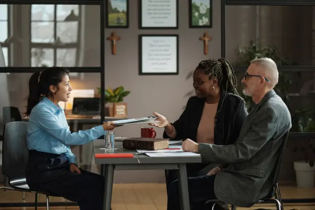 conflictos de interés en las iglesias