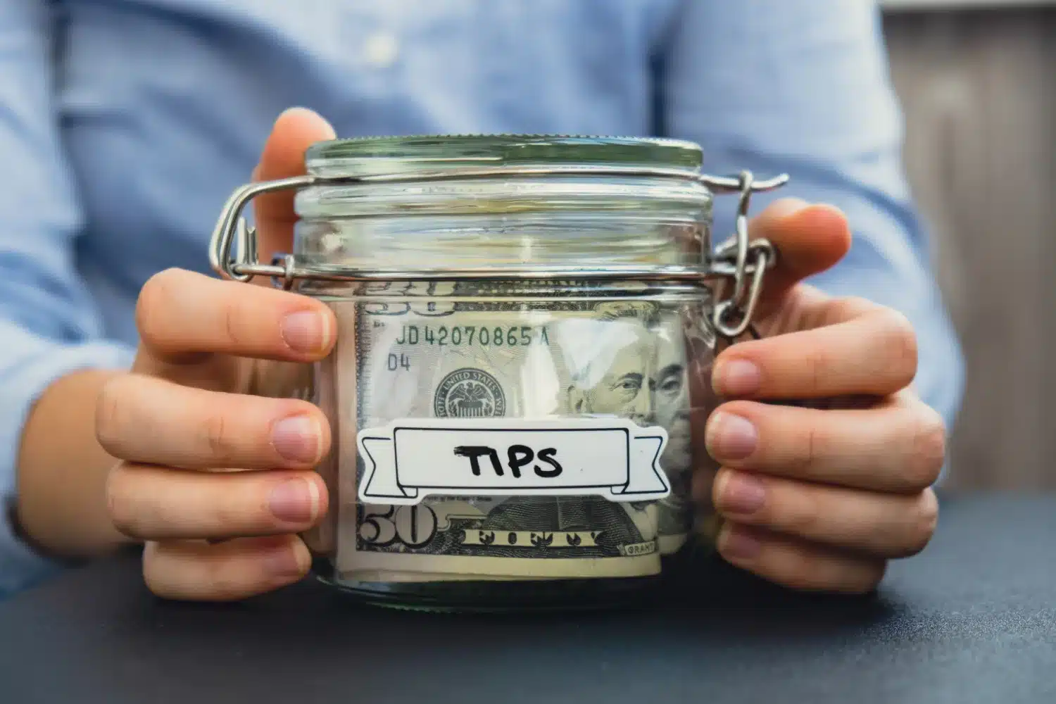 No Tax on Tips 2025: Guía Definitiva y Actualizada para Aprovechar la Exención de Impuestos en Propinas y Horas Extra